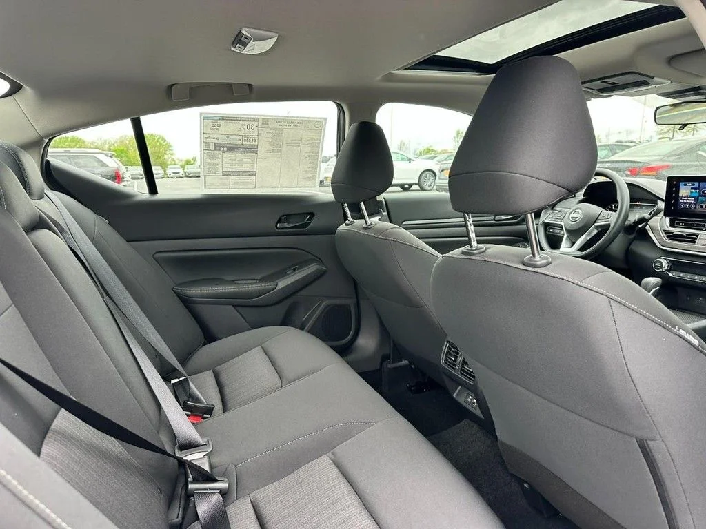 Used 2026 Black Nissan 2.5 SV image 4