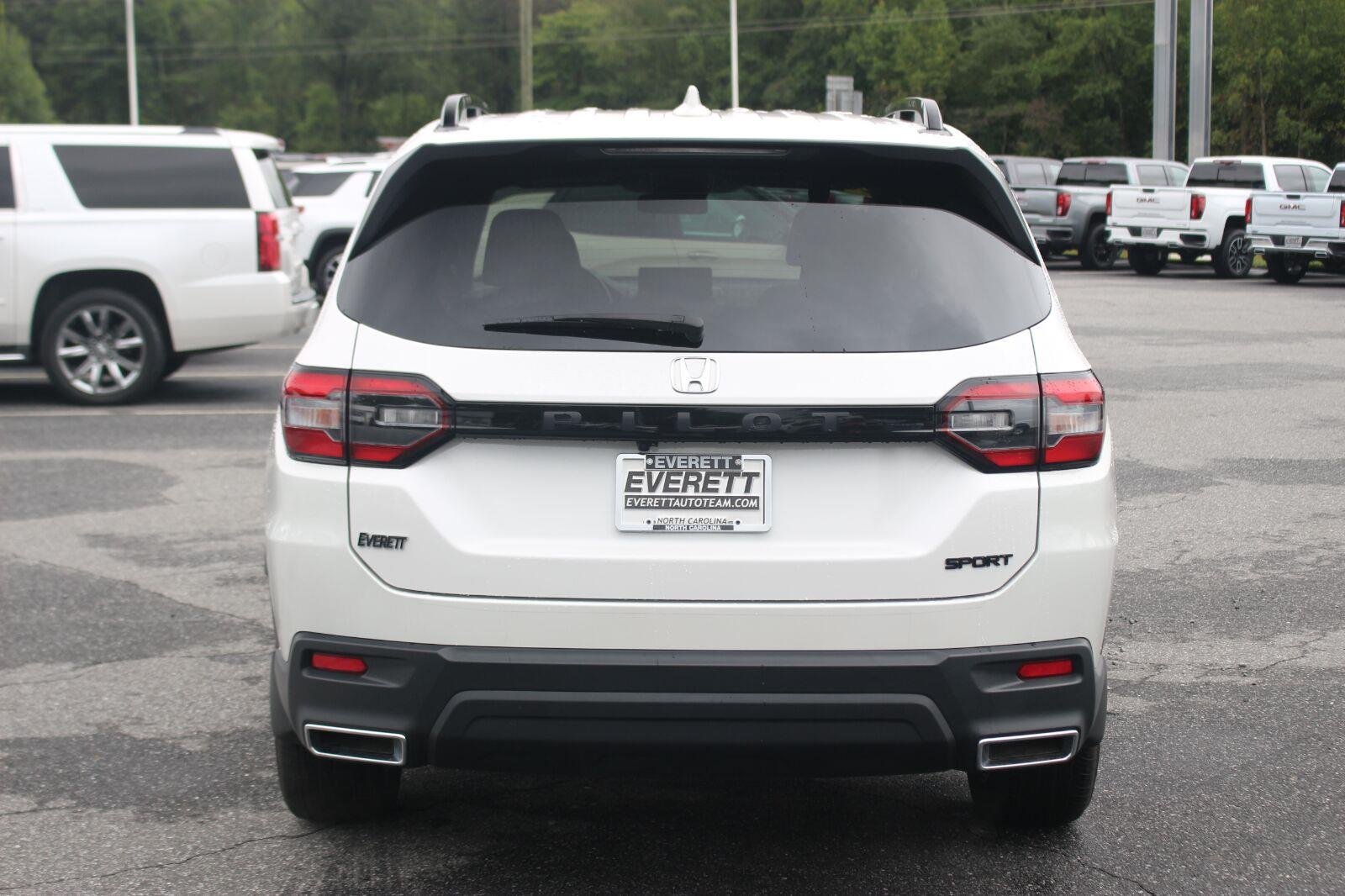 Used 2025 White Honda Sport image 6