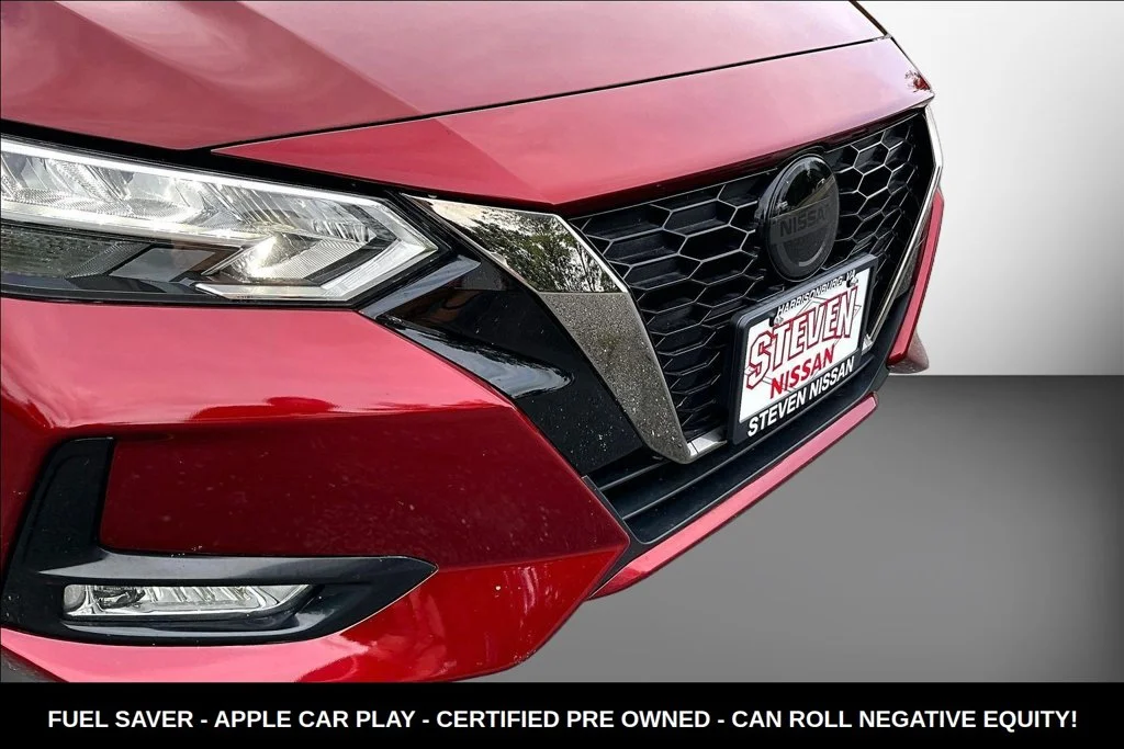 Used 2023 Red Nissan SR image 31