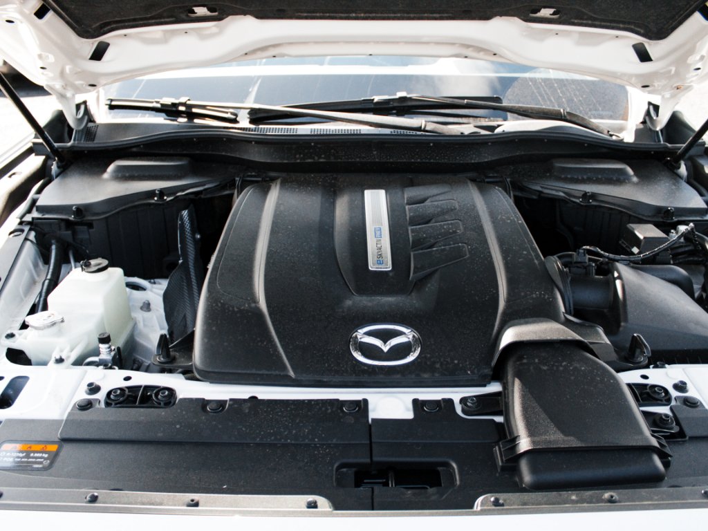 Used 2025 Rhodium White Premium Mazda Premium Plus Package image 34