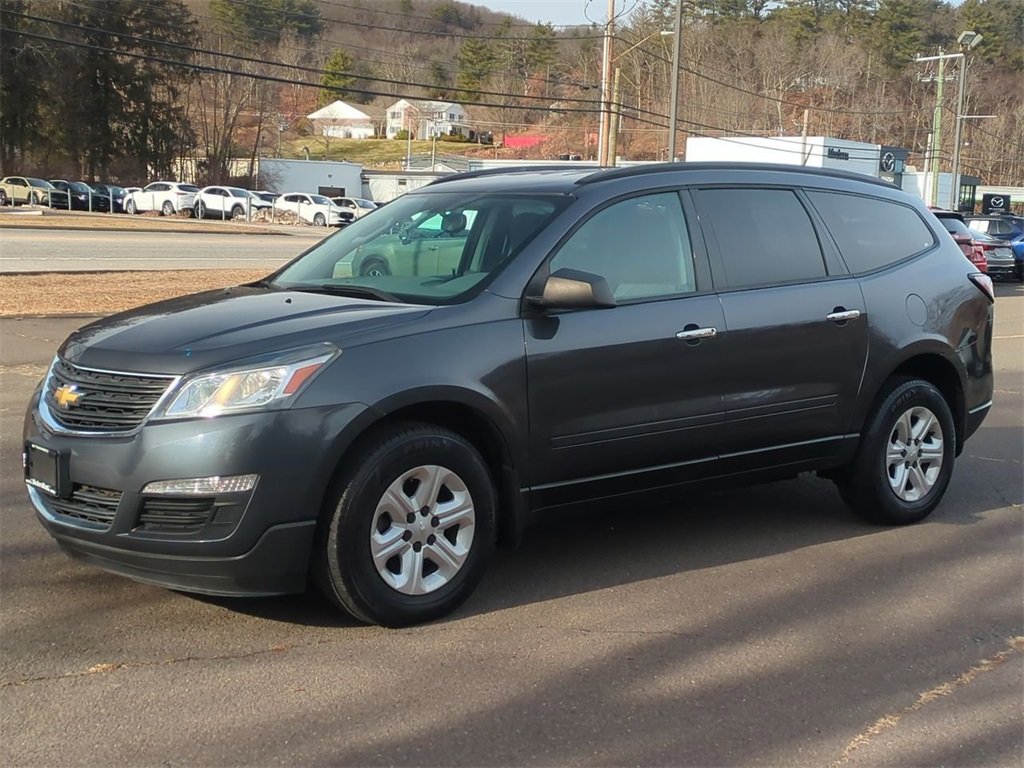 Used 2014 Chevrolet Traverse LS with VIN 1GNKVFKD0EJ265443 for sale in Thomaston, CT