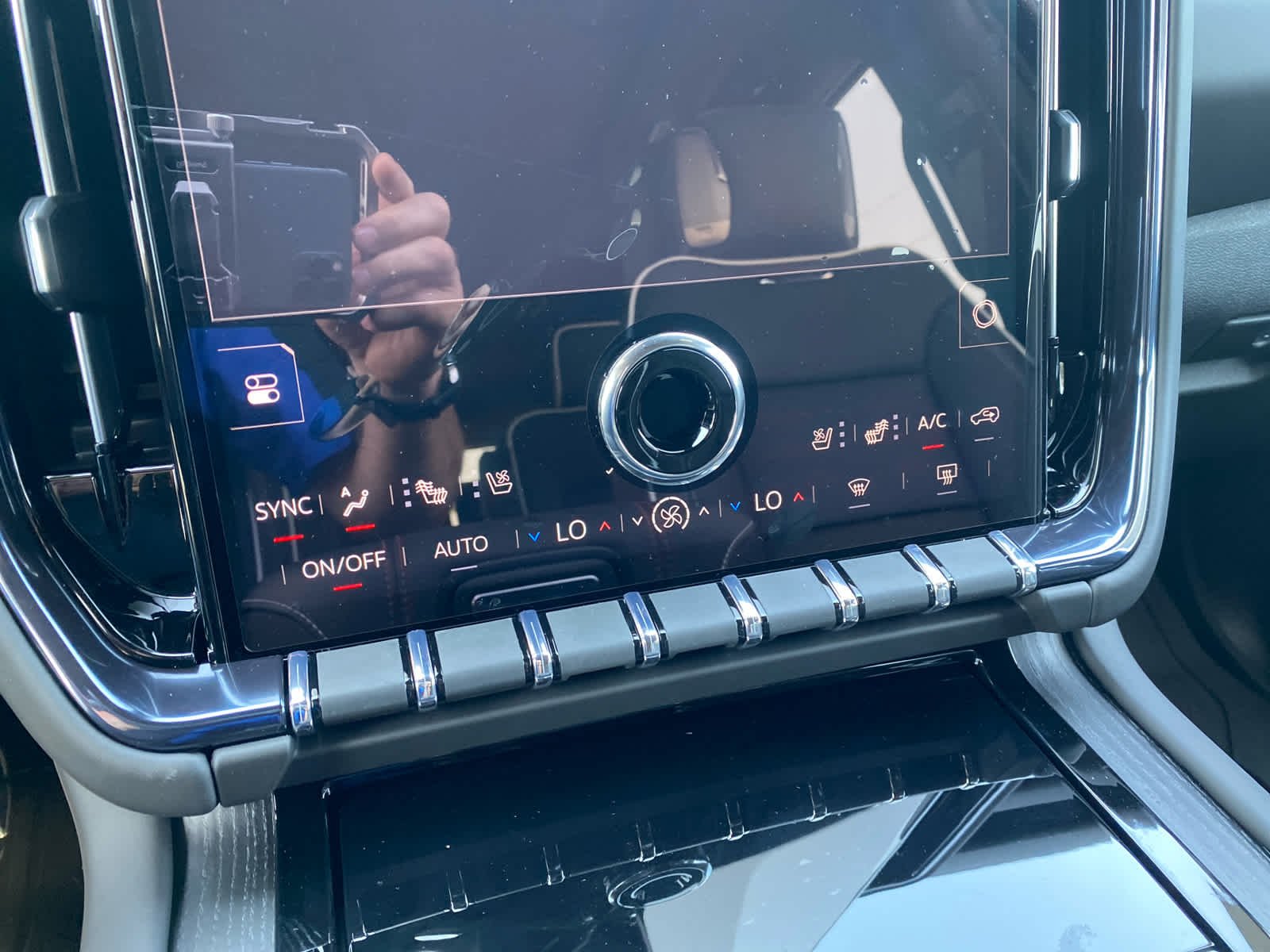 2026 GMC Yukon XL AT4 Ultimate - Photo 15