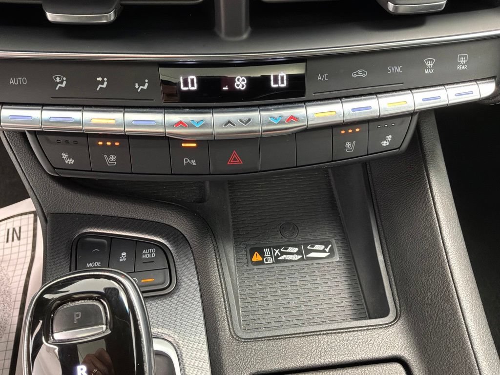 Used 2020 DARK MOON METALLIC Cadillac Premium Luxury image 18