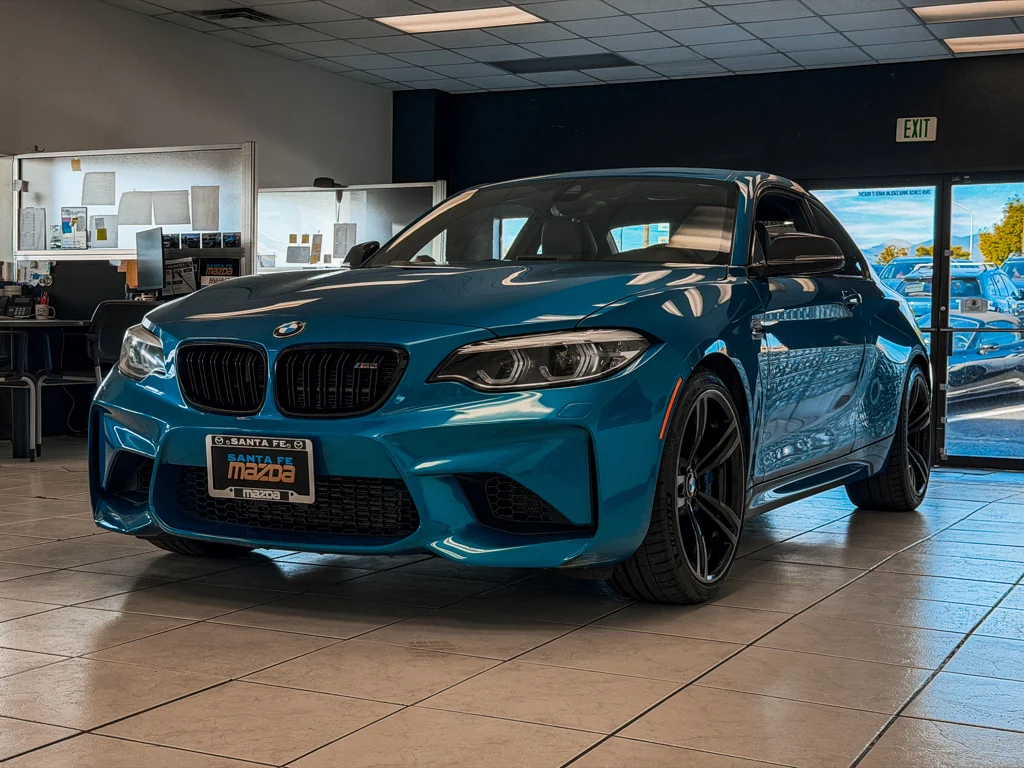 Used 2018 Long Beach Blue Metallic BMW Base image 2