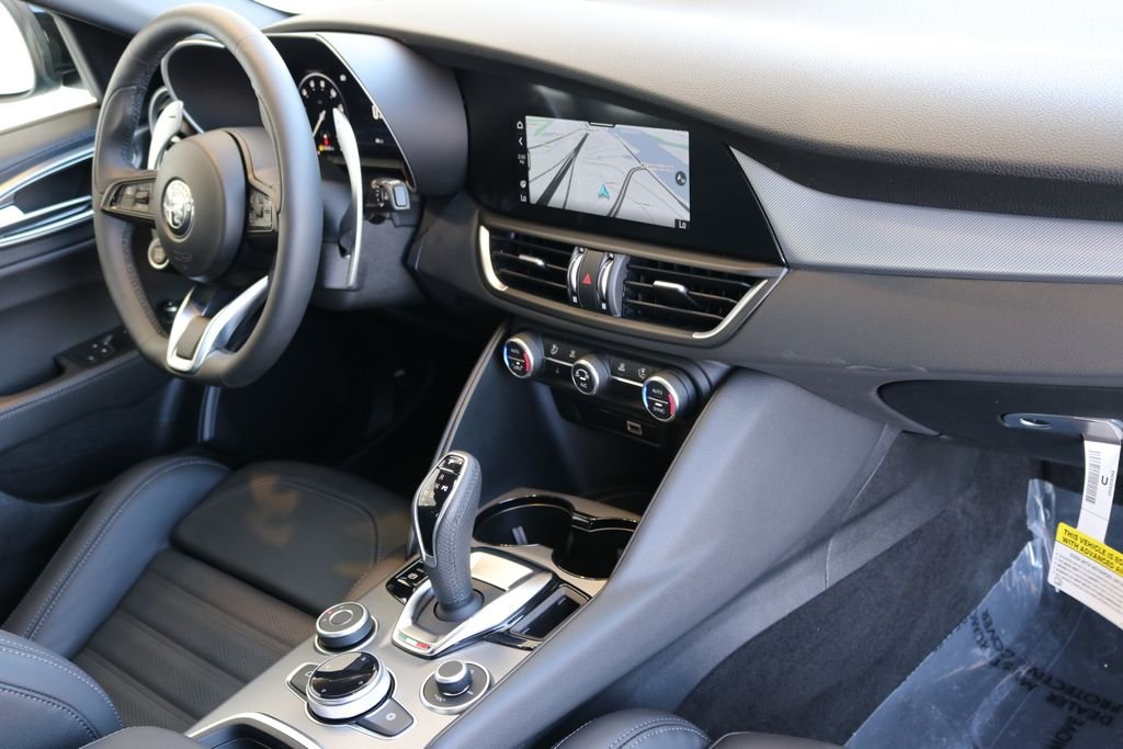 2025 Alfa Romeo Giulia Base - Photo 27