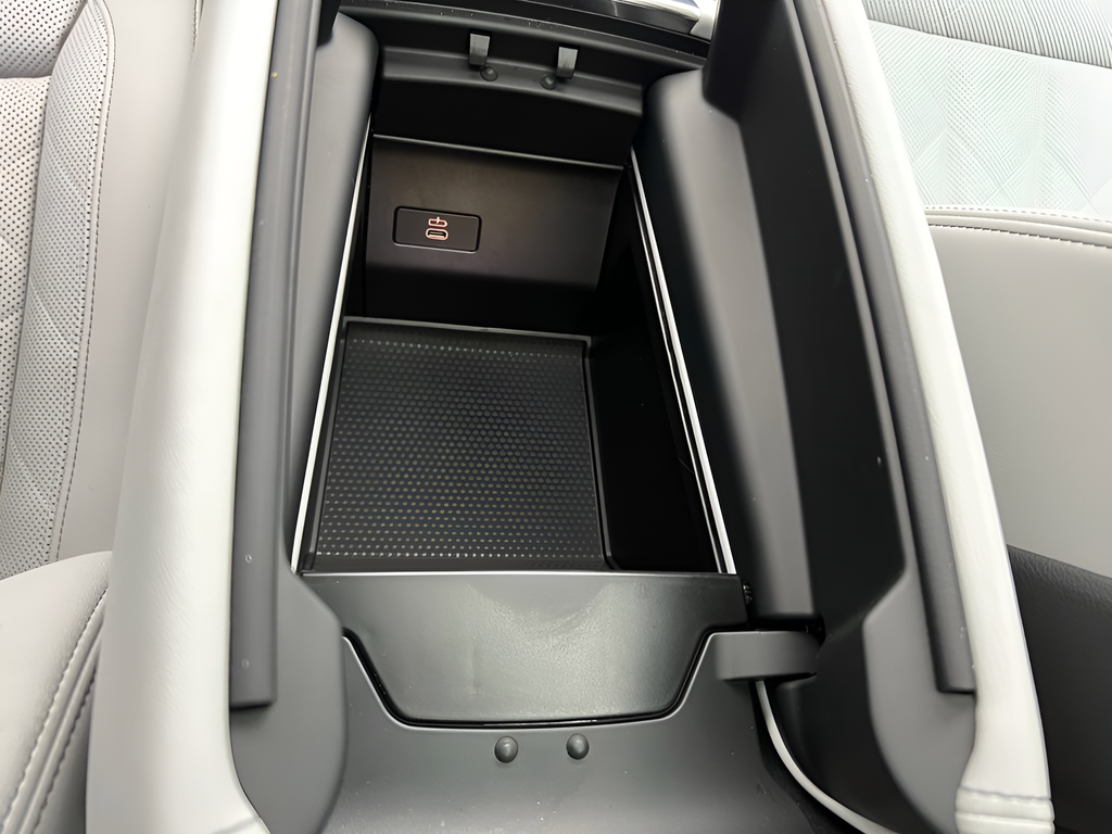 Used 2025 Carbon Black Metallic BMW xDrive40i image 29