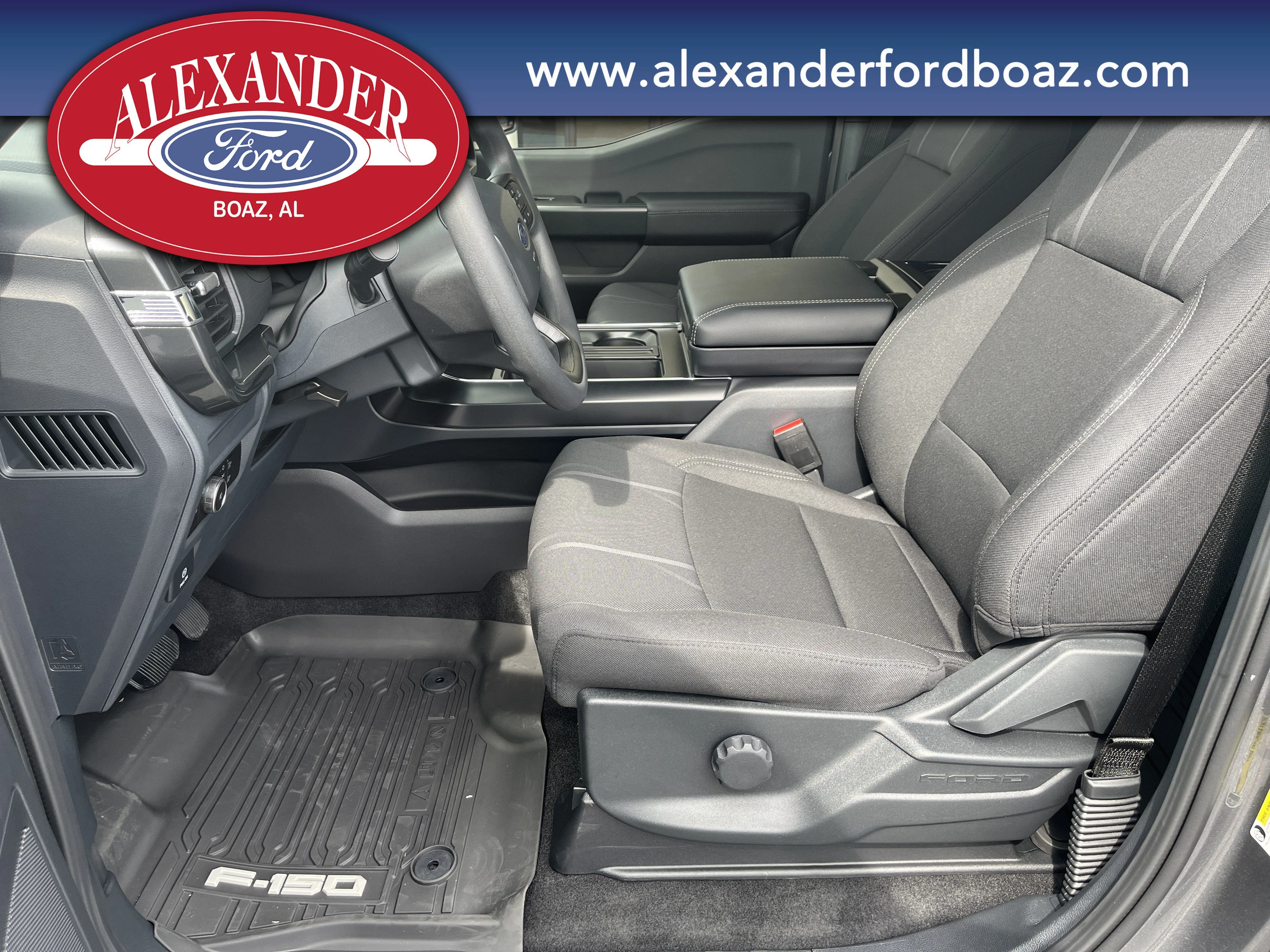 New 2026 Carbonized Gray Metallic Ford Lobo image 11