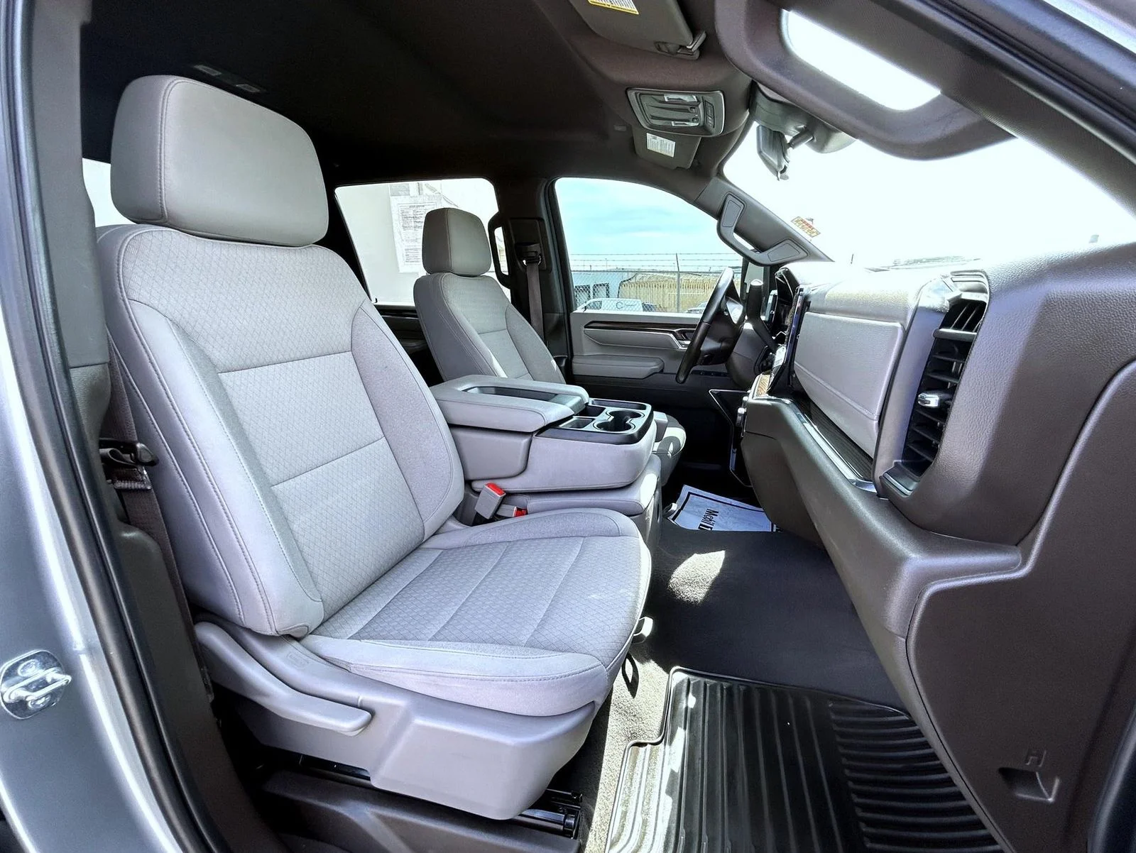 2024 Chevrolet Silverado 2500HD LT - Photo 16
