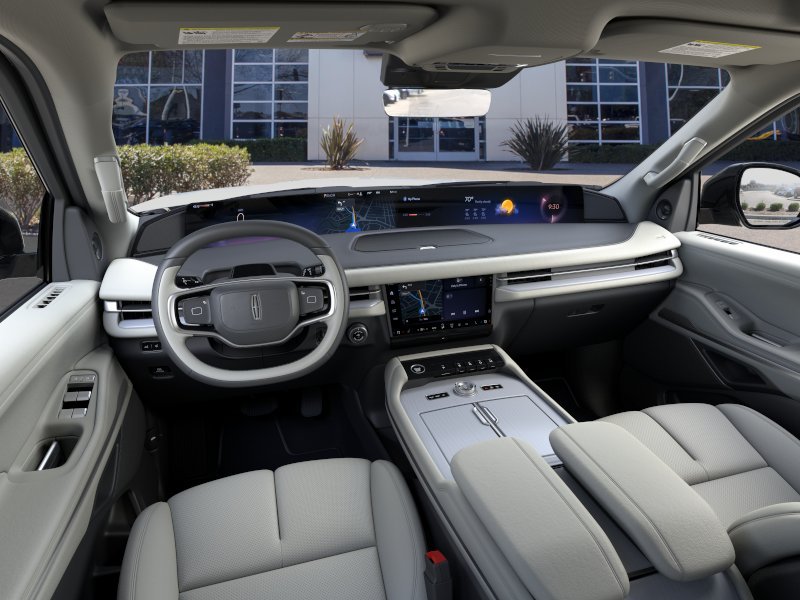 New 2026 Crystal White Metallic Clearcoat Lincoln Reserve L image 9