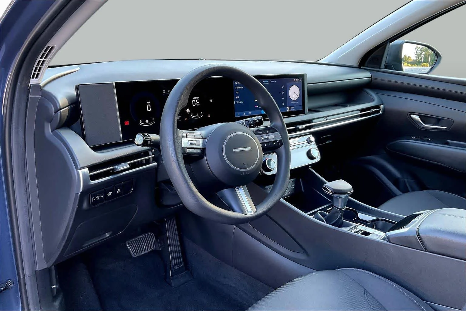 Used 2025 Atlantis Blue Hyundai SEL image 17