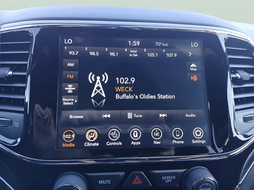 Used 2020 Gray Jeep Limited image 17