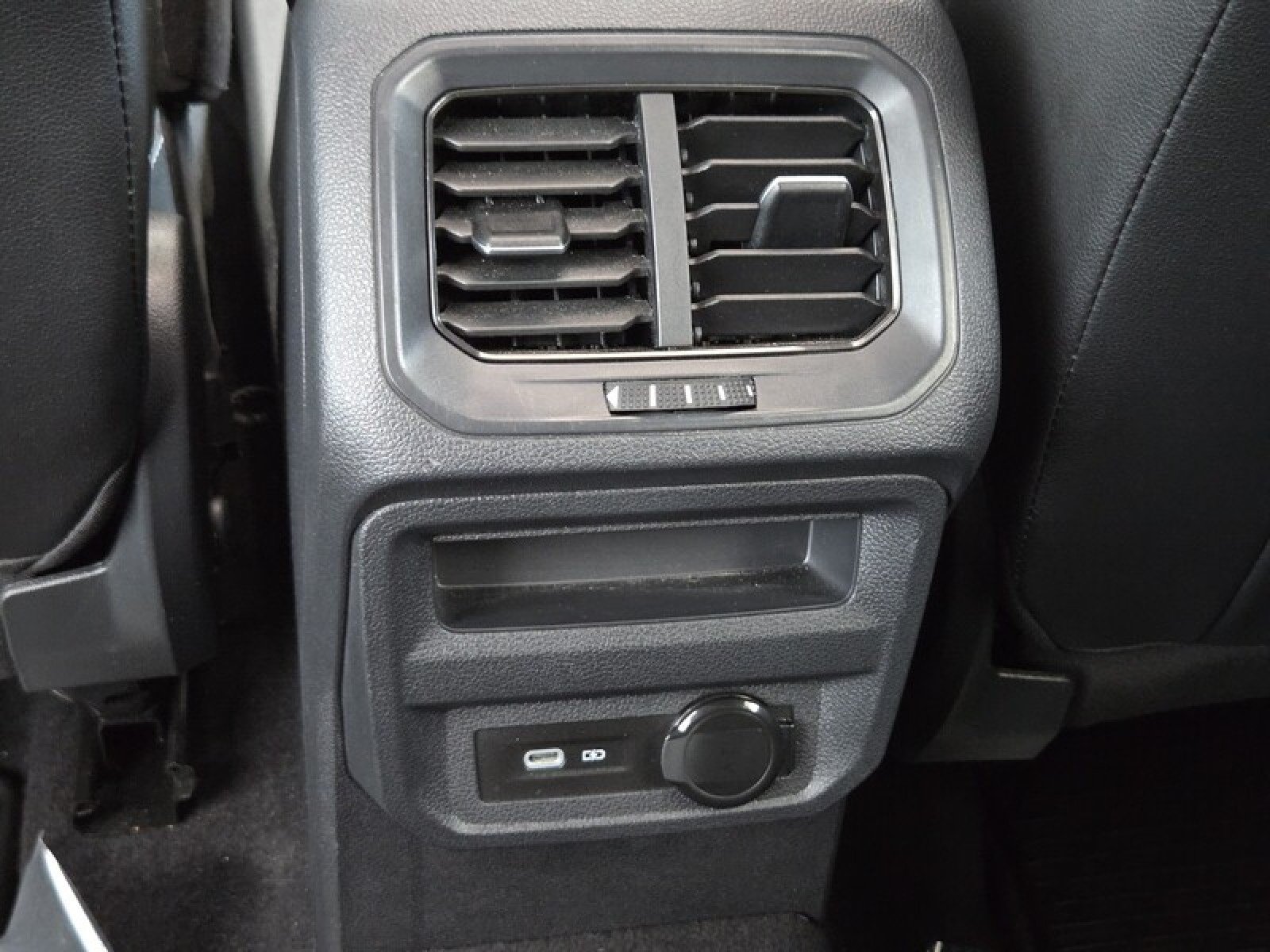 Used 2022 GRAY Volkswagen SEL R-Line image 15