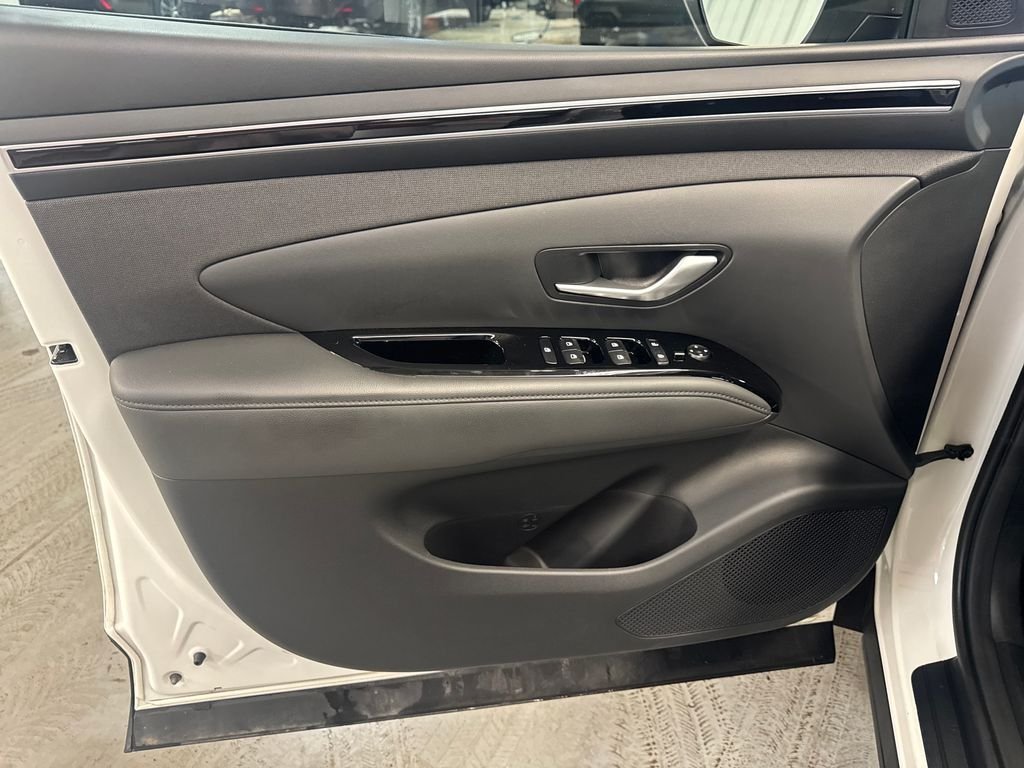 Certified Used 2024 White Hyundai SEL Convenience image 15