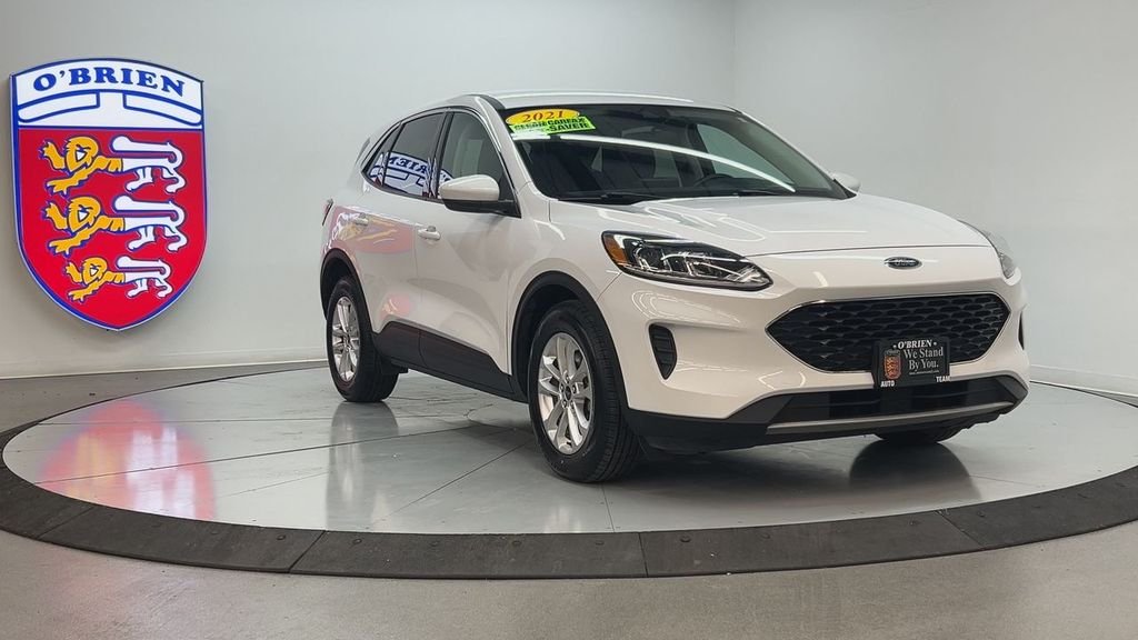 Used 2021 Ford Escape SE with VIN 1FMCU0BZ6MUB14088 for sale in Normal, IL