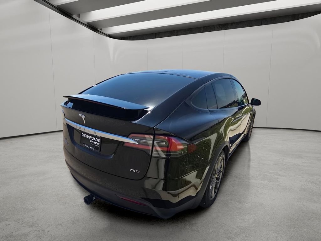 Used 2018 Black Tesla P75D image 4