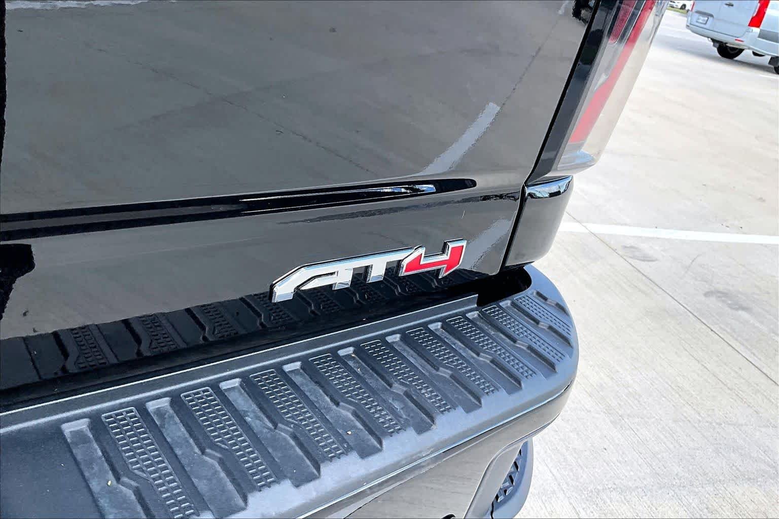 Used 2026 Onyx Black GMC AT4 image 10