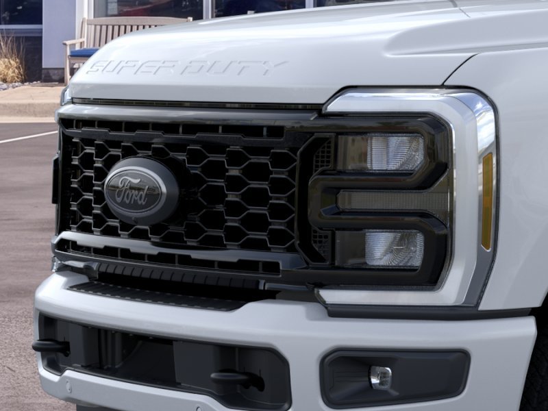 New 2026 Oxford White Ford LARIAT image 47