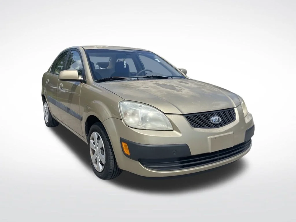 Used 2008 Kia Rio LX with VIN KNADE123486327717 for sale in Fort Pierce, FL