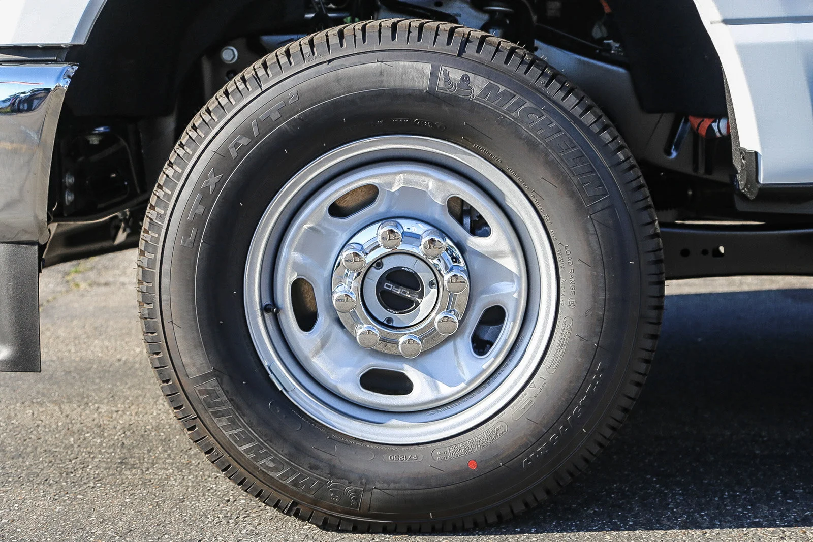 New 2026 Oxford White Ford F-250® XL image 10