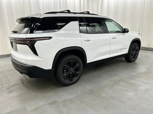 New 2027 Summit White Chevrolet LT image 4