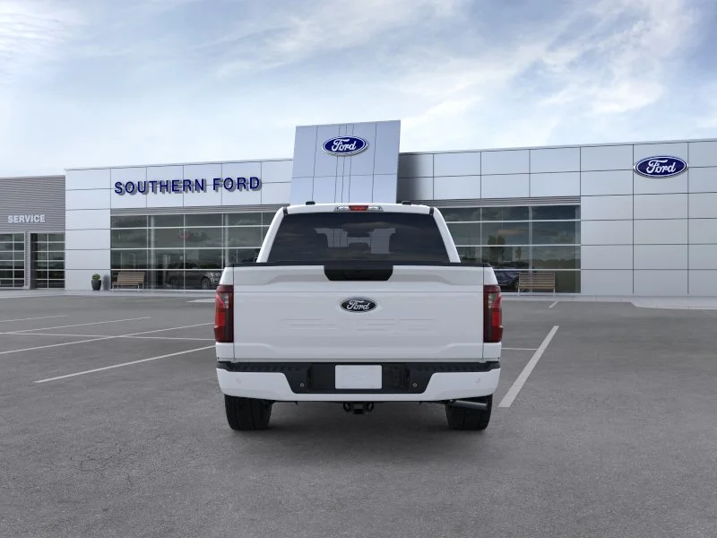 New 2026 Oxford White Ford XLT image 28