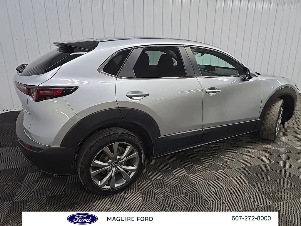 Used 2021 Silver Mazda Select image 3