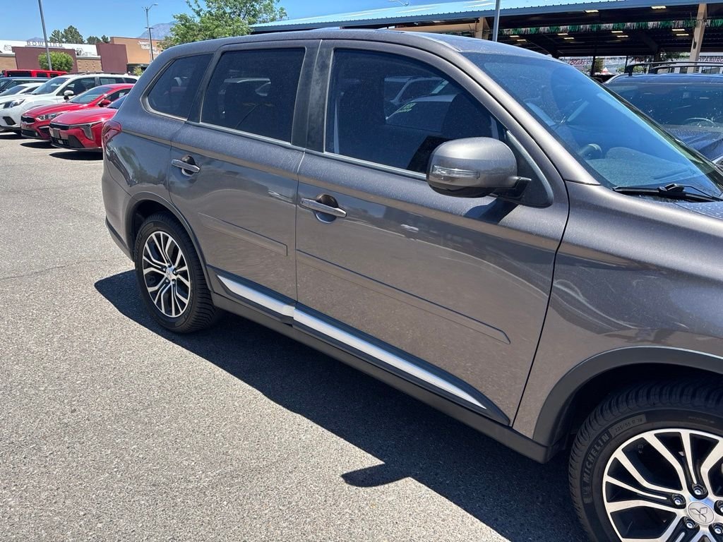 Used 2017 Brown Mitsubishi SE image 14