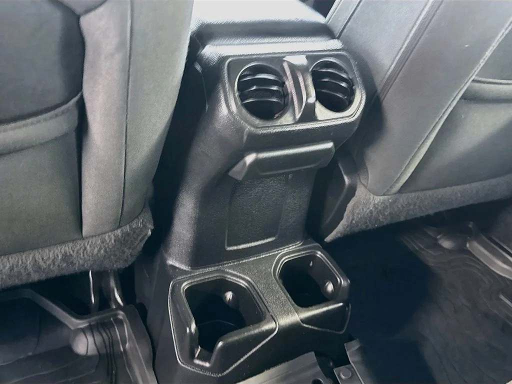 Used 2021 Black Jeep Unlimited Sport image 28