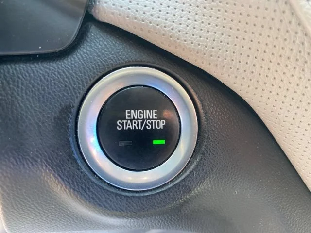 Used 2019 SILVER ICE METALLIC Chevrolet Premier image 25
