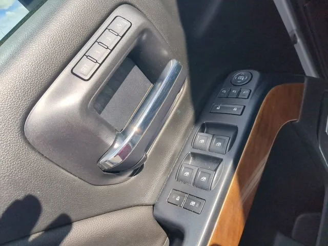 Used 2018 SILVER ICE METALLIC Chevrolet LTZ image 18