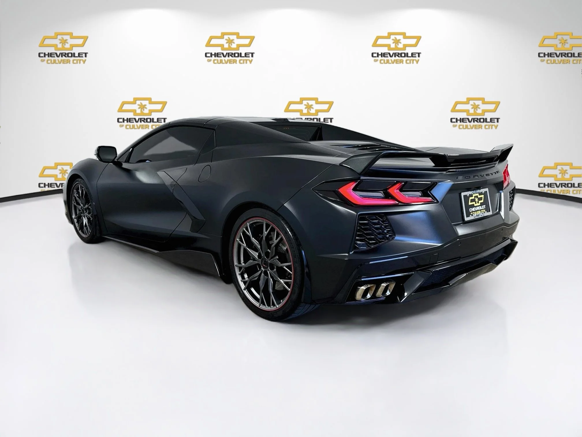 Used 2023 HYPERSONIC GRAY METALLIC Chevrolet 2LT image 6