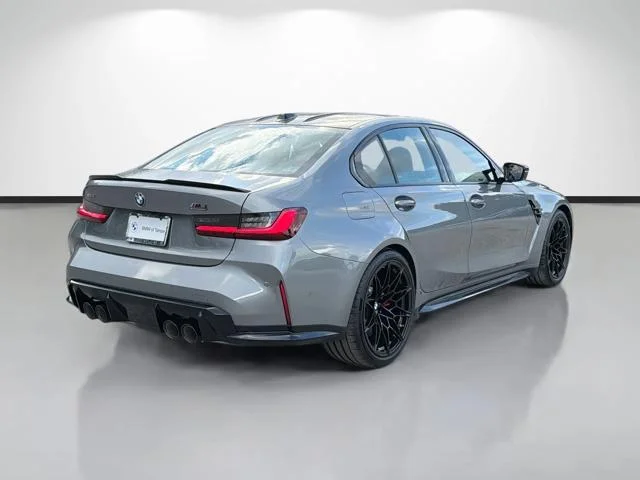 New 2027 Skyscraper Grey Metallic BMW Competition xDrive image 3