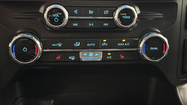 Used 2024 Carbonized Gray Metallic Ford XLT image 18