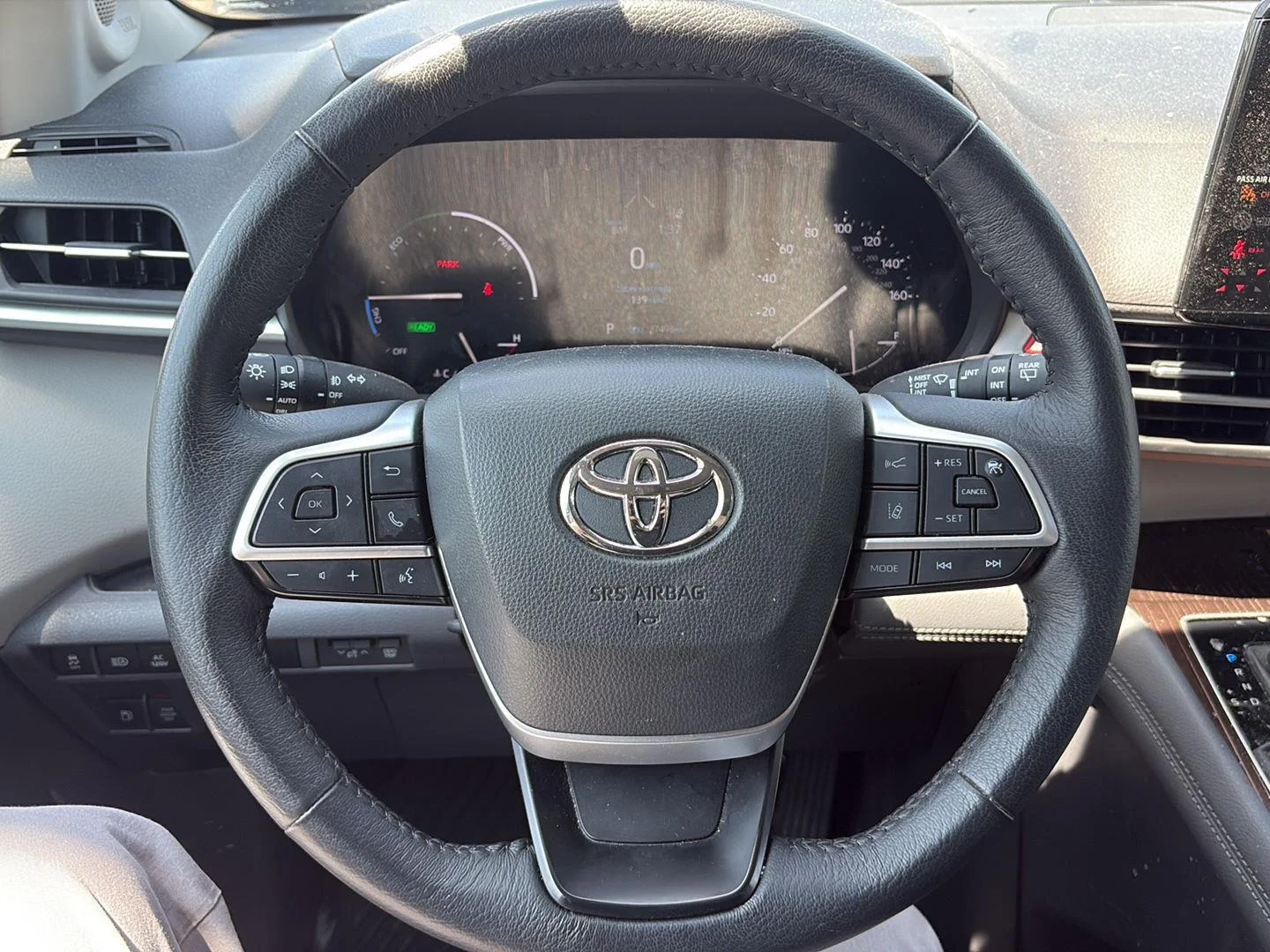 Used 2024 Ruby Flare Pearl Toyota XLE image 17