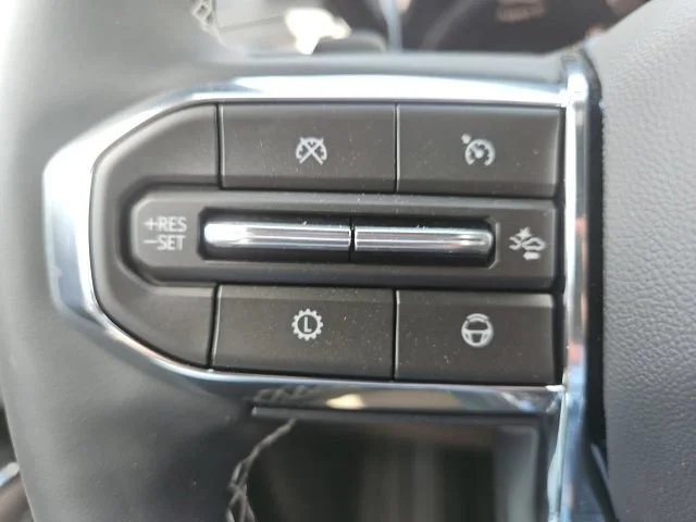 2026 GMC Acadia Denali Ultimate - Photo 9