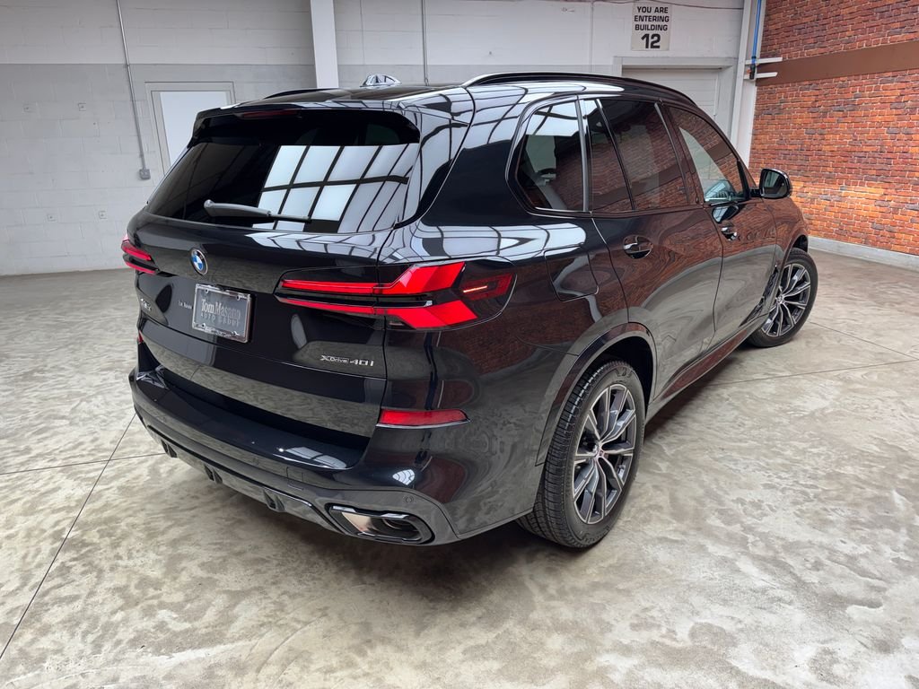 New 2026 Black BMW xDrive40i image 5