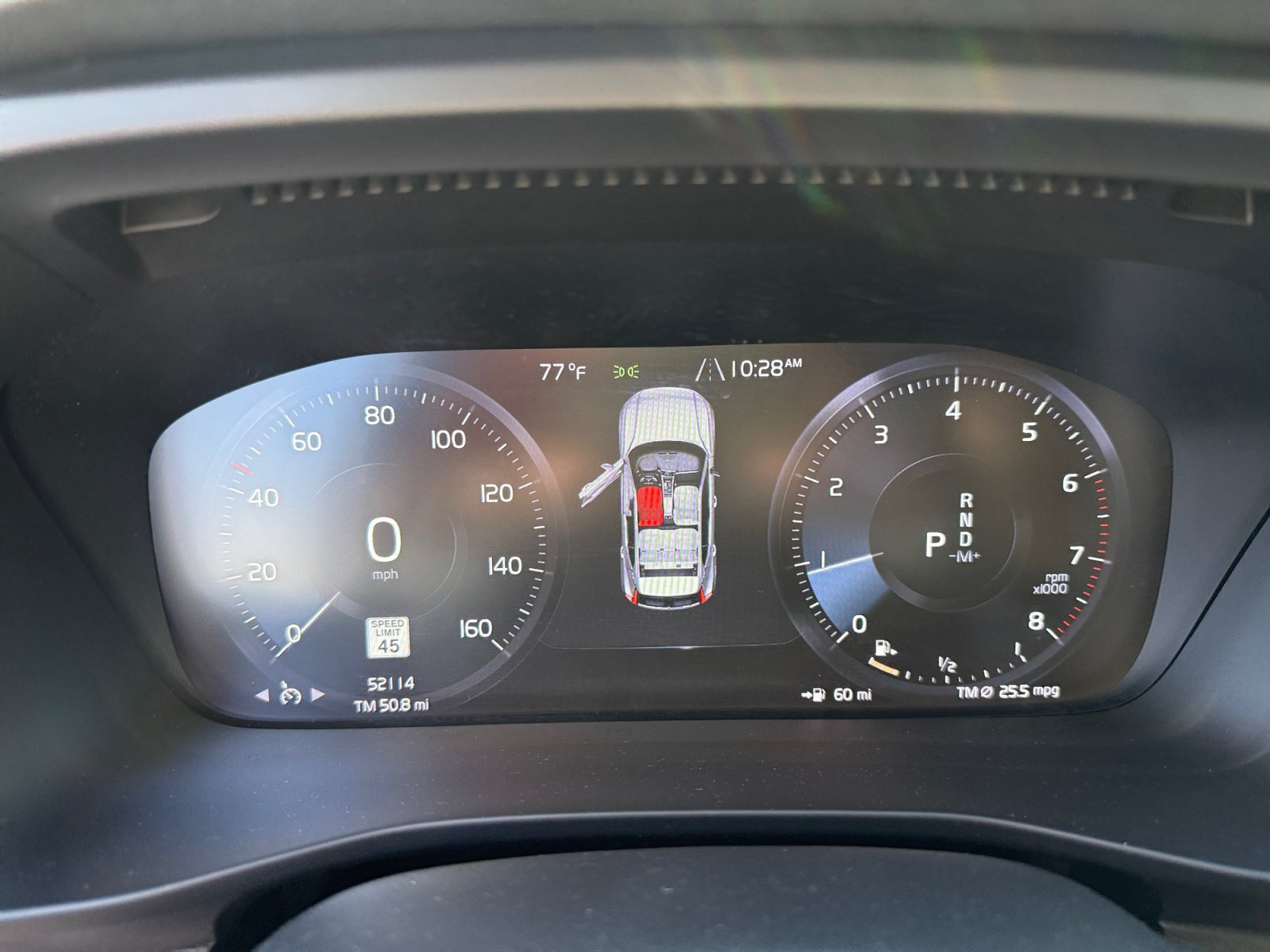 Used 2022 White Volvo Momentum image 11
