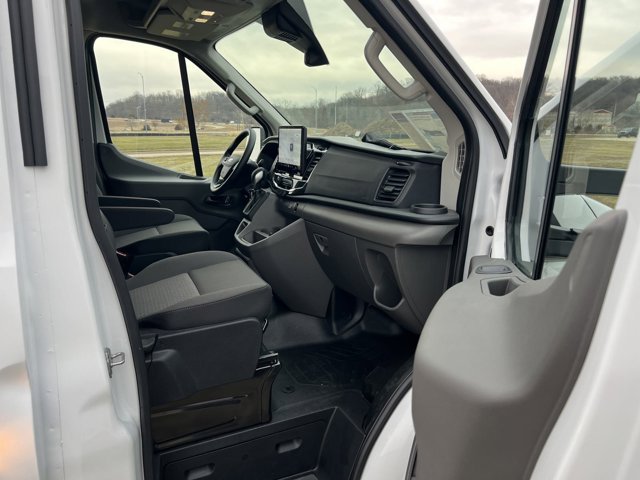 Used 2024 Oxford White Ford T350 AWD SRW image 35