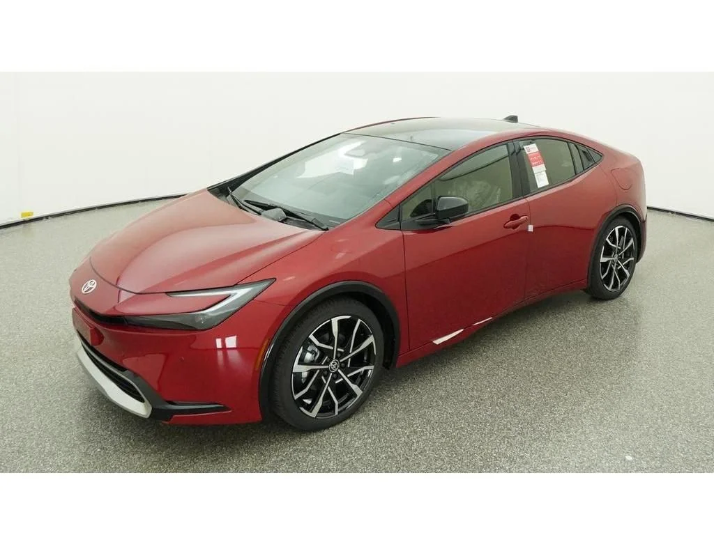 2026 Toyota Prius XSE's photo