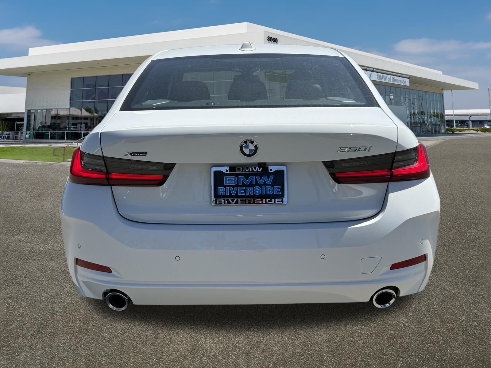 New 2026 Alpine White BMW 330i xDrive image 9