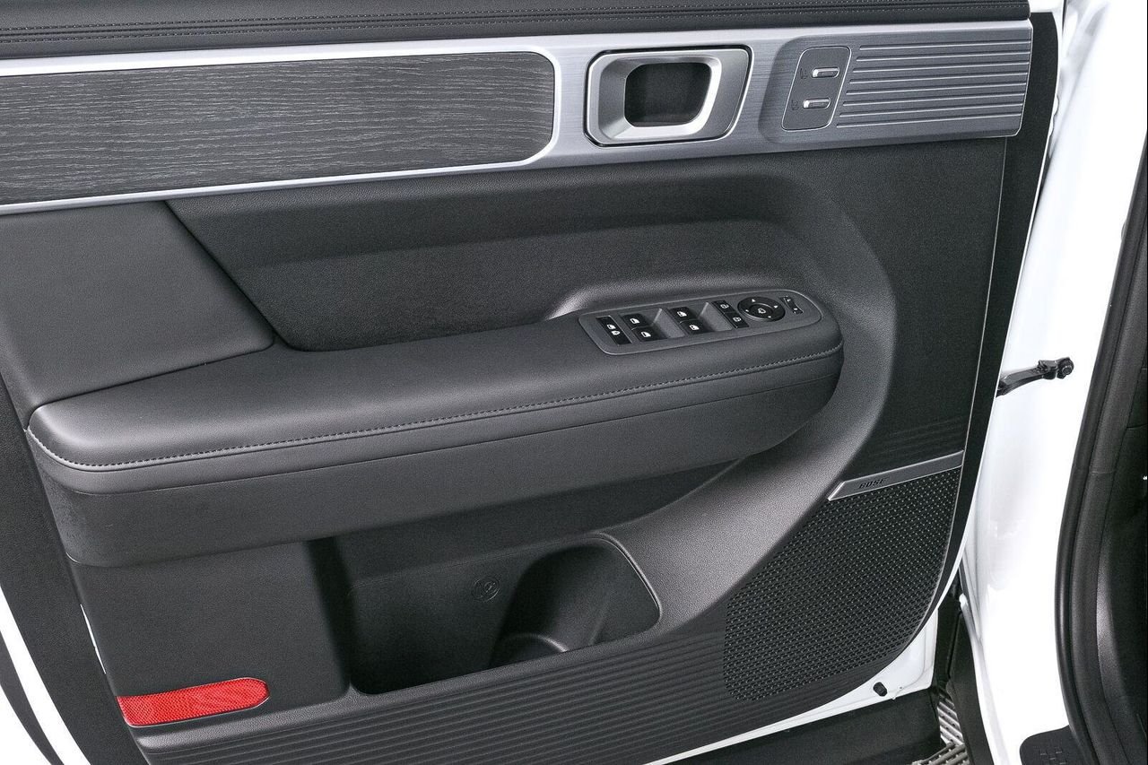 New 2026 Serenity White Hyundai Limited AWD image 48