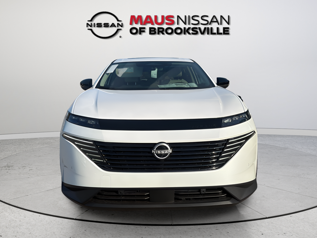 New 2026 White Nissan SL image 2