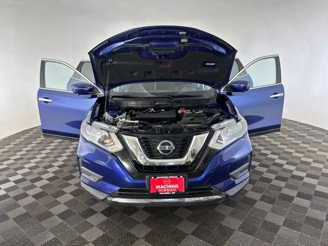 Used 2018 Blue Nissan SV image 11