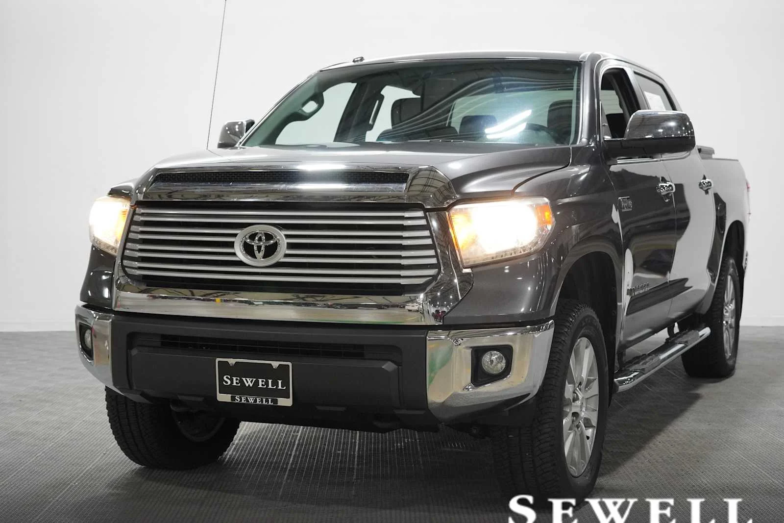 Used 2014 Magnetic Gray Metallic Toyota LTD image 1