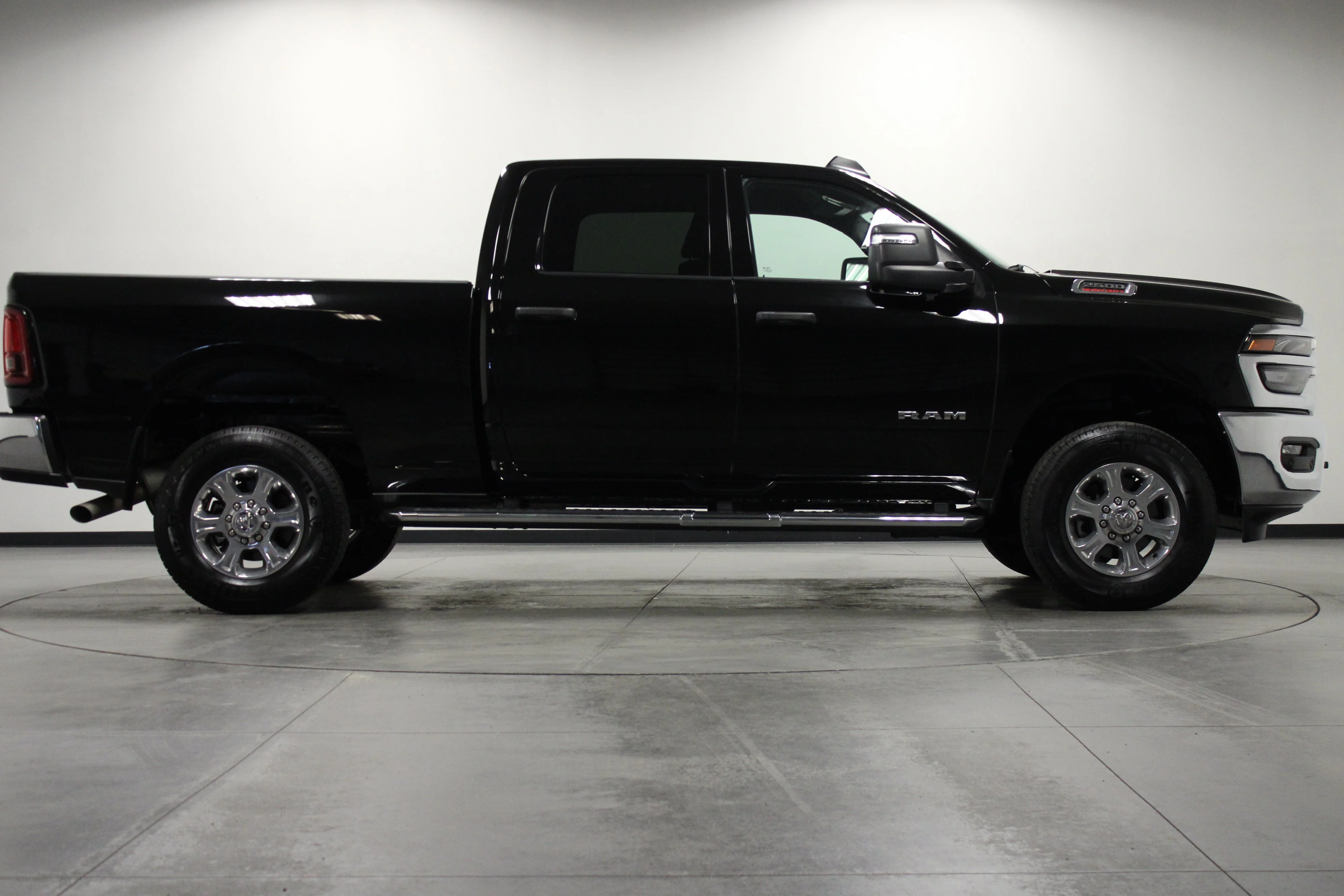 Used 2026 Diamond Black Crystal Pearlcoat Ram Big Horn image 3