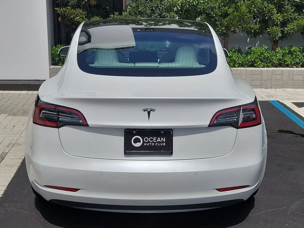 Used 2021 White Tesla Standard Range Plus image 5