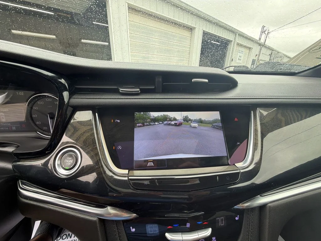 Used 2022 White Cadillac Premium Luxury image 17
