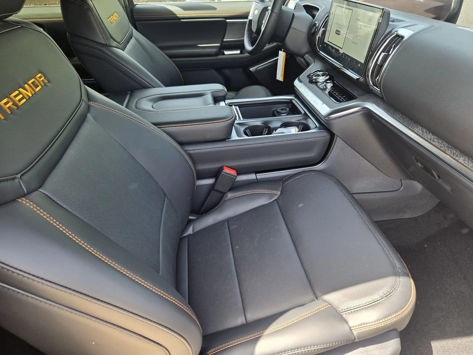 New 2026 Glacier Gray Metallic Tri-Coat Ford Tremor® image 9