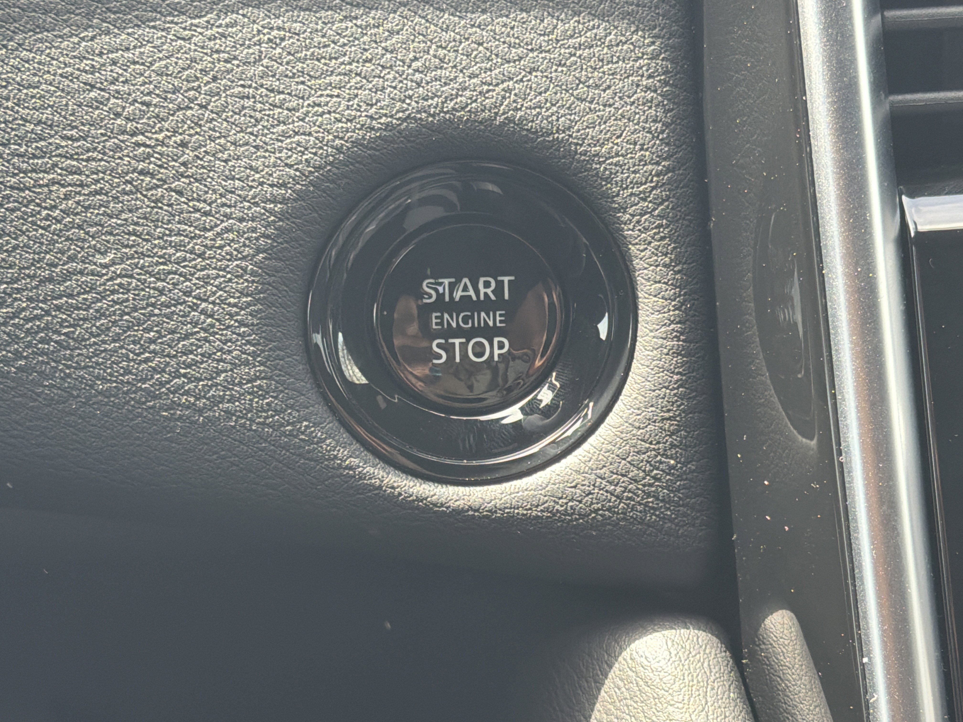 2026 Nissan Armada Platinum - Photo 14