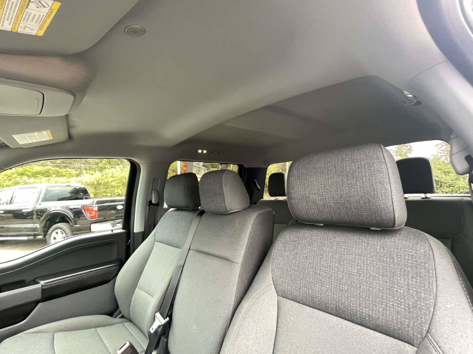 Used 2025 Agate Black Ford XLT image 6